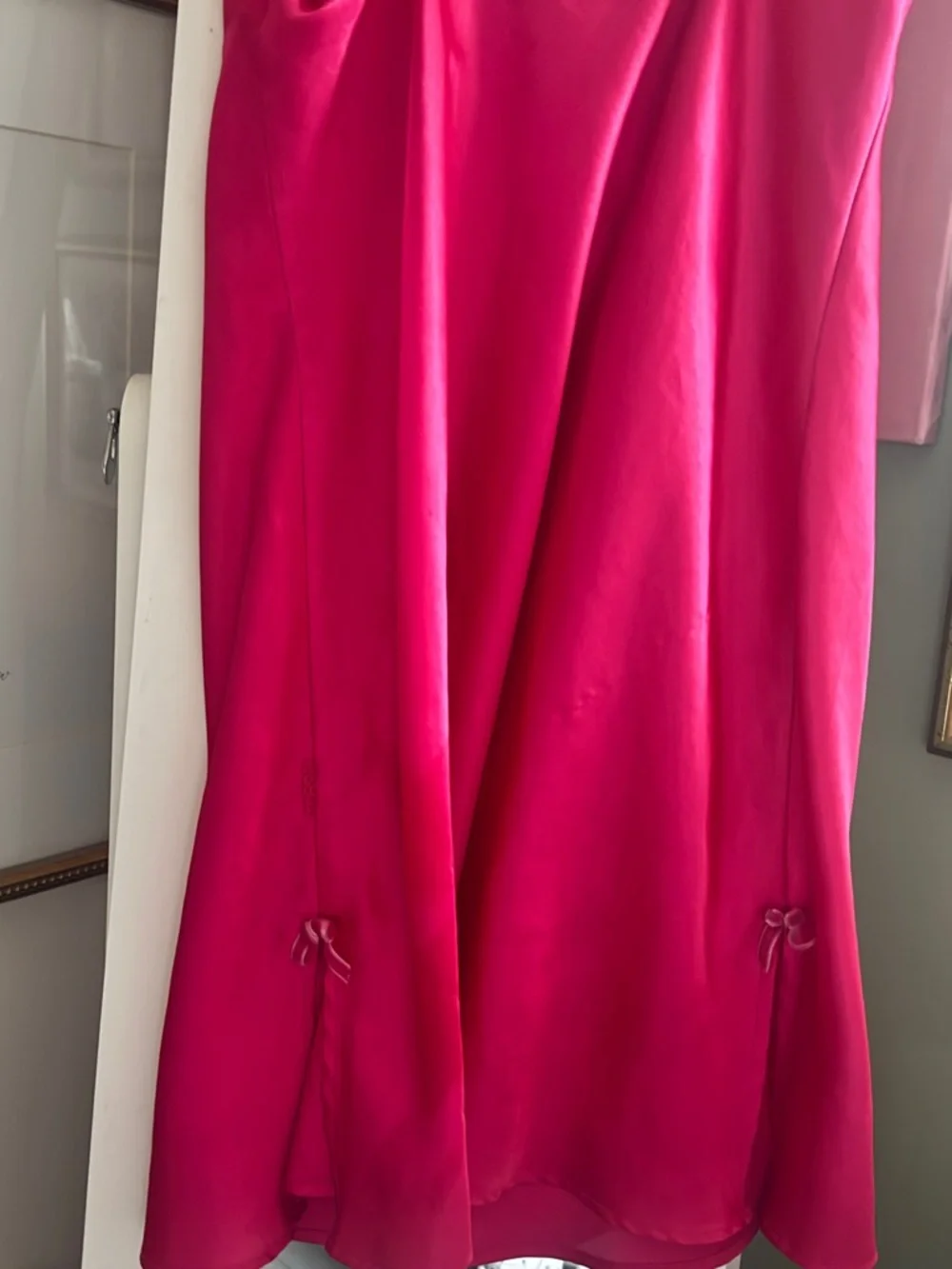 La SENZA Hot Pink Satin Slip with Lace Trim - Picture 5 of 5